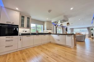 Kitchen/Dining/Family Room- click for photo gallery